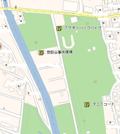 現場地図とハーフパイプとテニスコートの場所