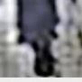 2015年04月21日駅の暴亀映像のズボン3